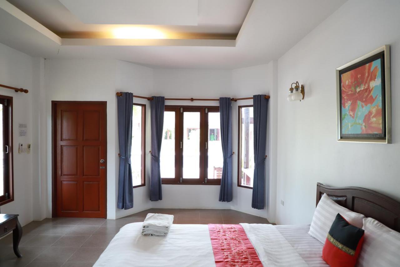 Waterside Resort 3*