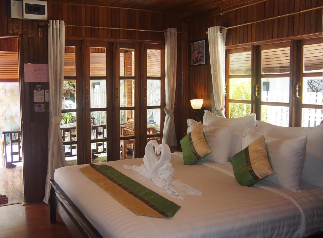 Resort Chareena Beachside Koh Lipe
