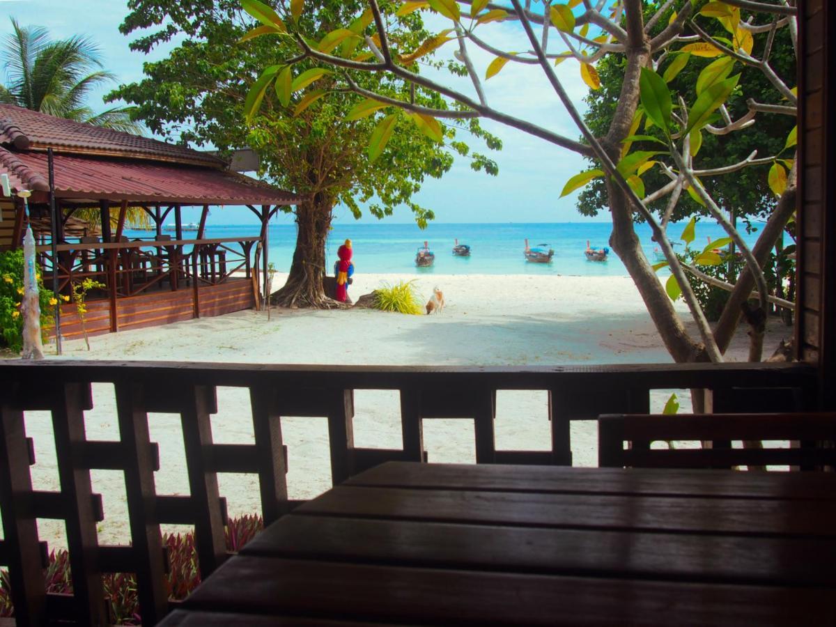 Chareena Beachside Resort 2*