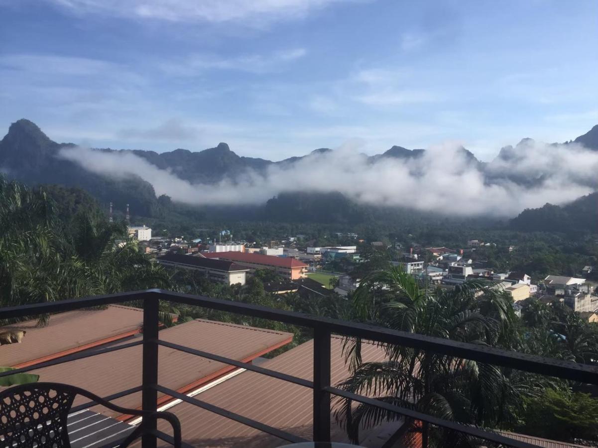 Blue Mountain Phangnga Resort 3*