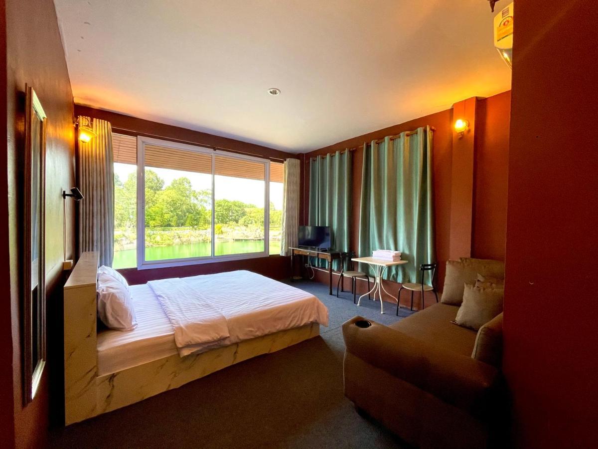 Thanalagoon Resort