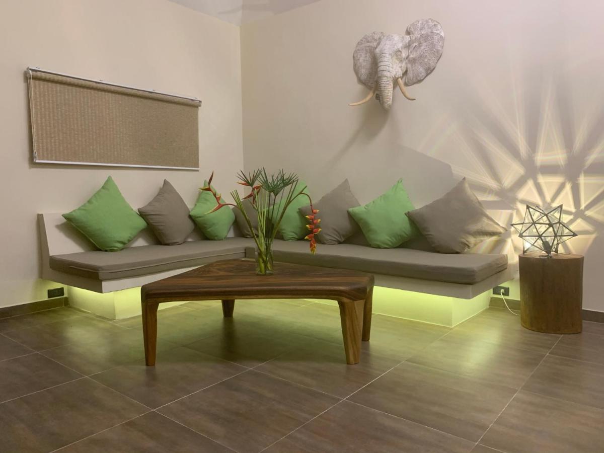 Baan Taolili 3 Bedrooms Villa Hinkong