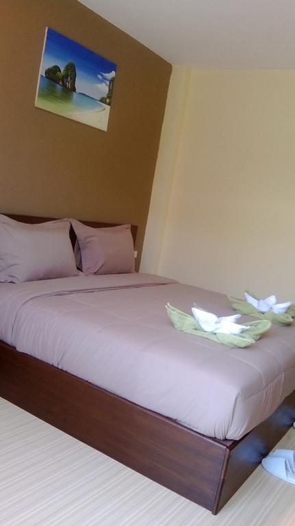 Phanom Benja House Bar And Restaurant Guest house
