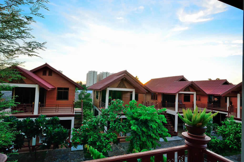 Avila Pattaya 4*