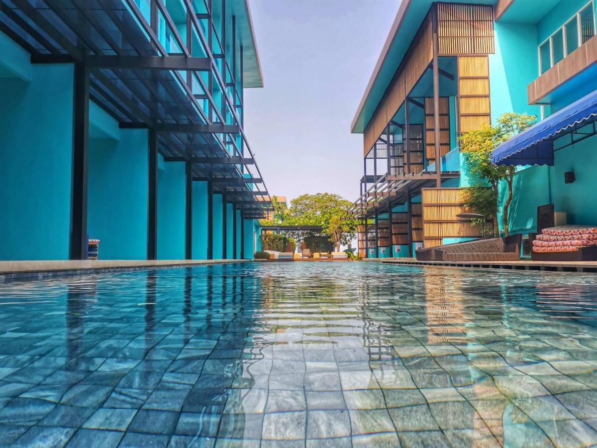 Walk Boutique Bang Saen
