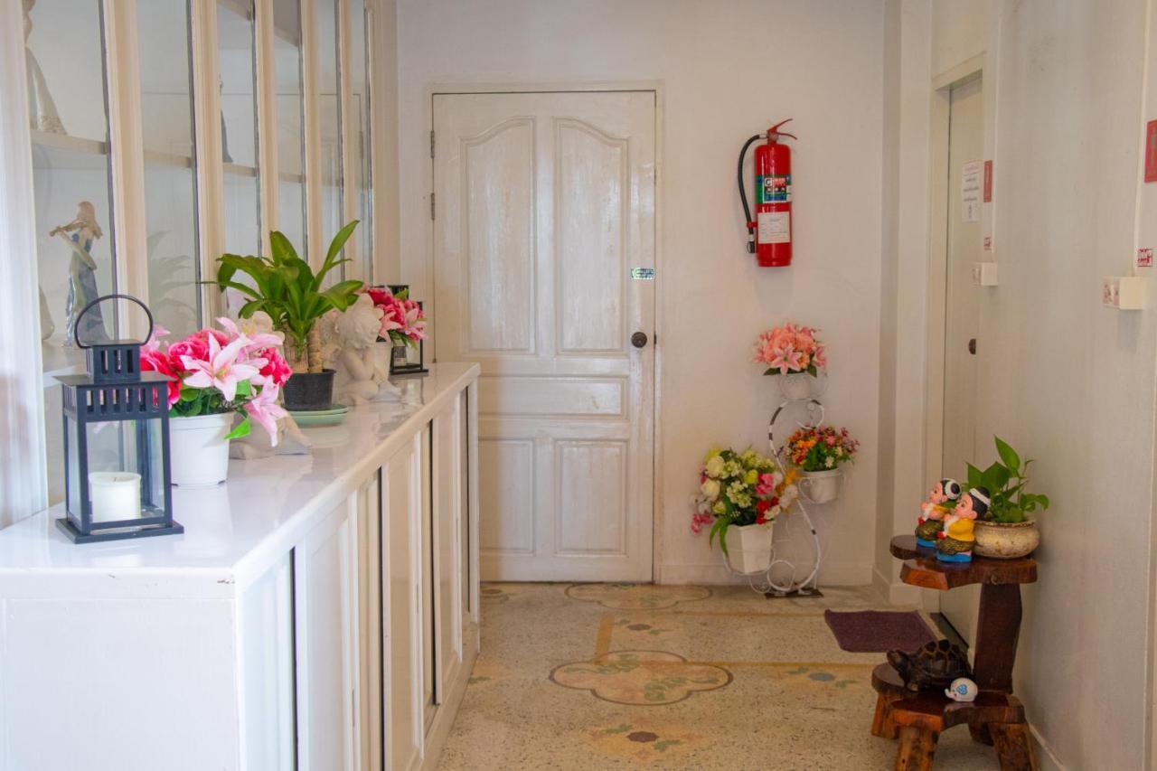 Hotel Anchalee Bang Saphan