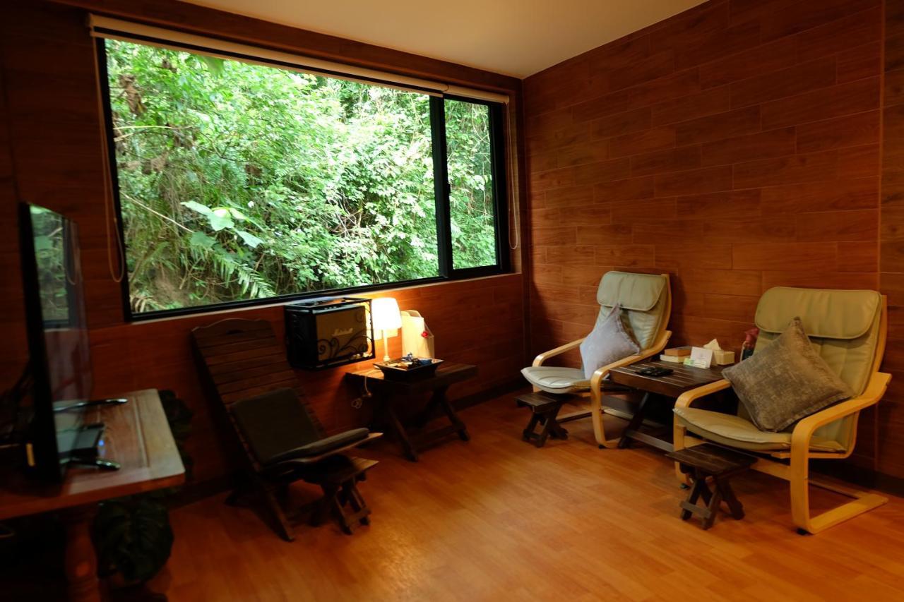 Namtok Sarika Resotel Nakhon Nayok
