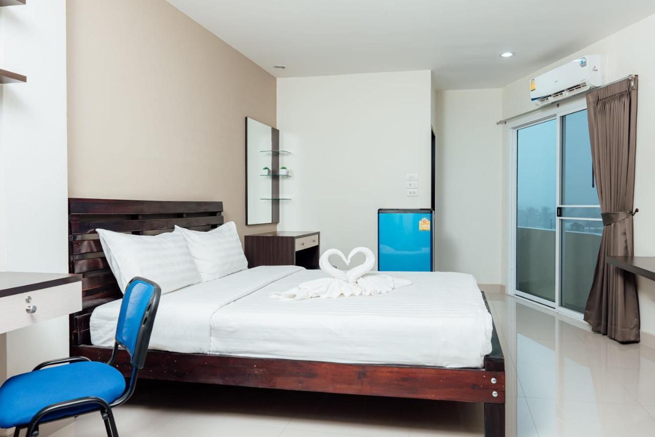 Hotel Corner One 2*