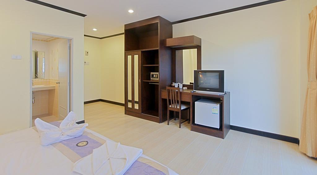 Guest house Absolute Phuket 3*