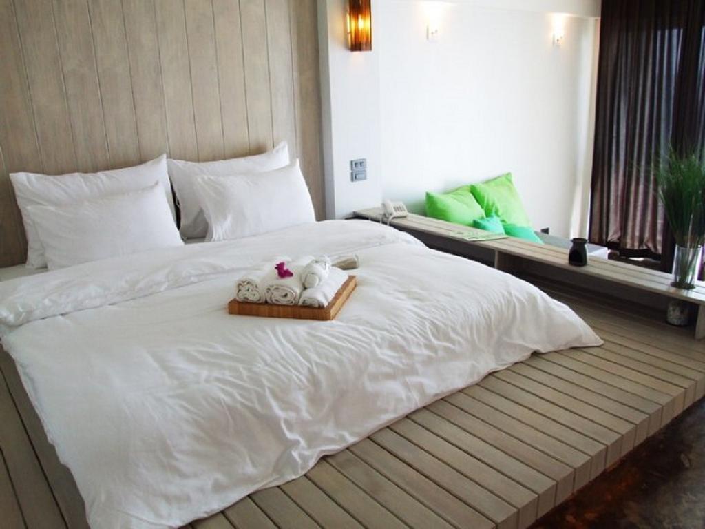Bari Lamai Resort Ban Phe