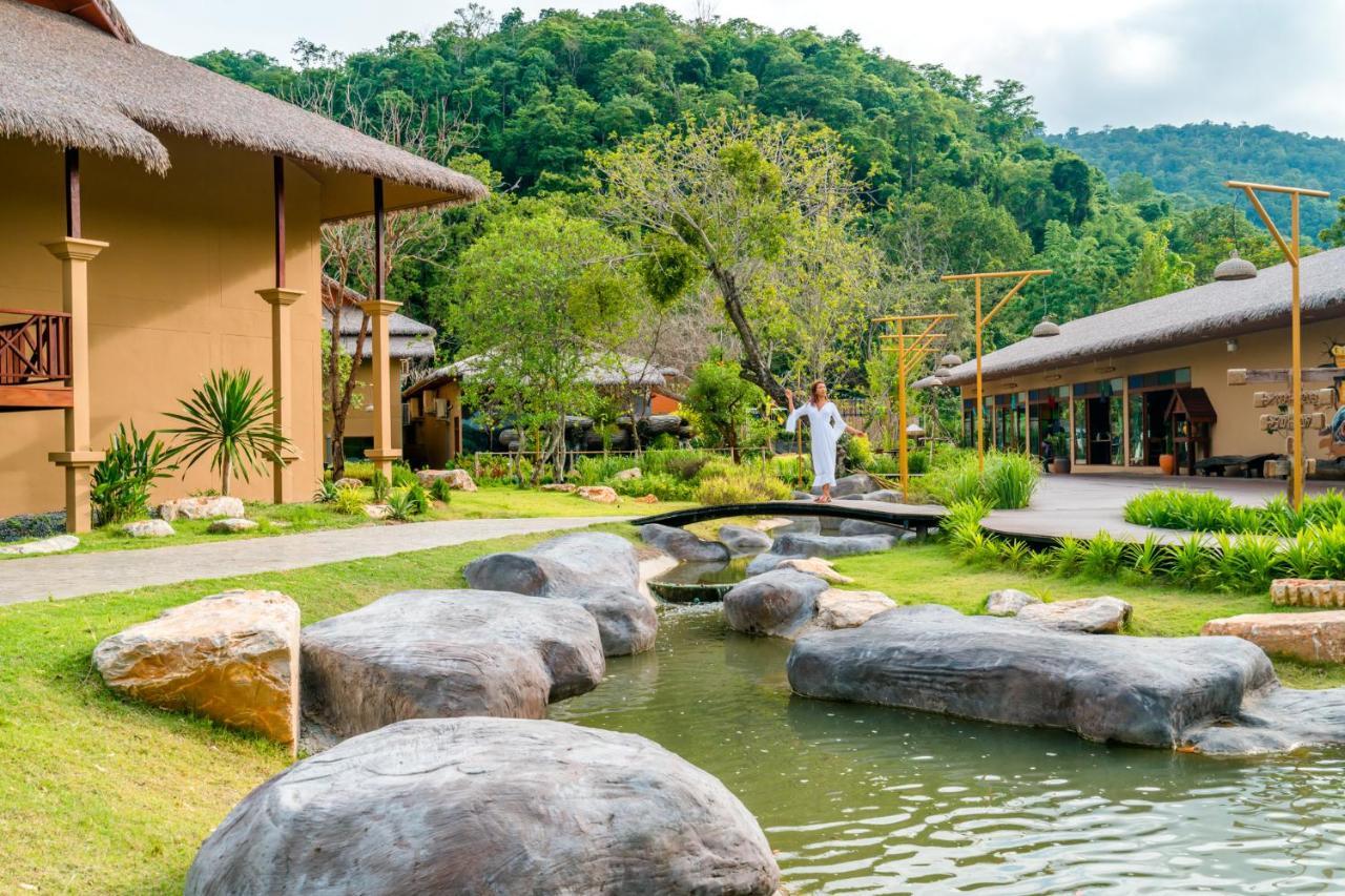 Recall Isaan Isan Concept At Khaoyai Sha Extra Hotel Mu Si