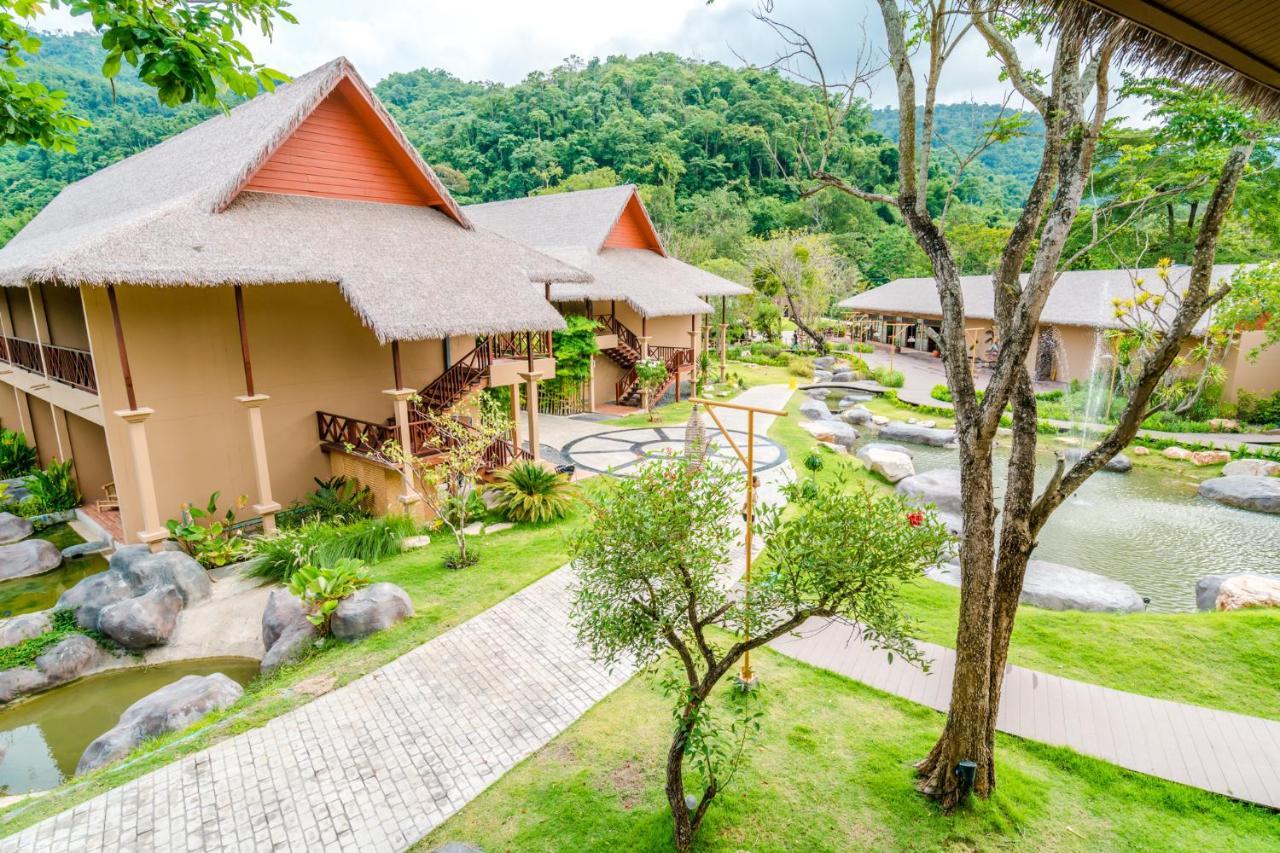 Hotel Recall Isaan Isan Concept At Khaoyai Sha Extra Mu Si