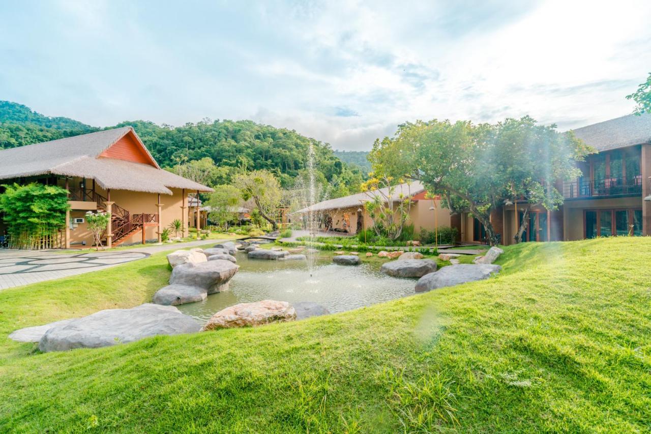 Recall Isaan Isan Concept At Khaoyai Sha Extra Hotel Mu Si