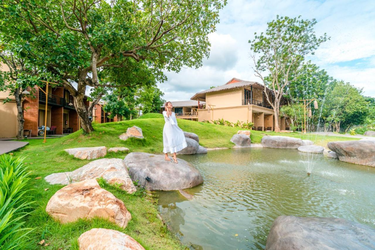 Recall Isaan Isan Concept At Khaoyai Sha Extra Hotel Mu Si