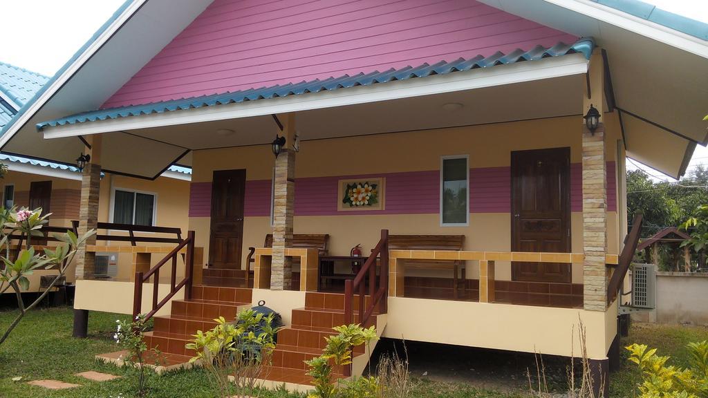 Sangtong Resort Laem Sing
