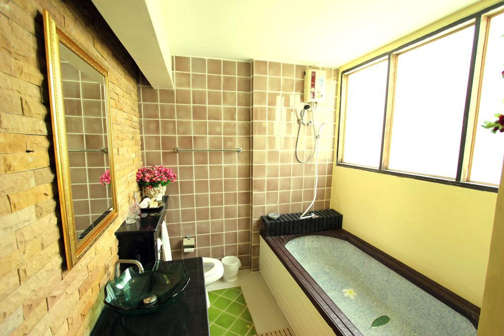 Resort Plumeria And Hideaway 3*