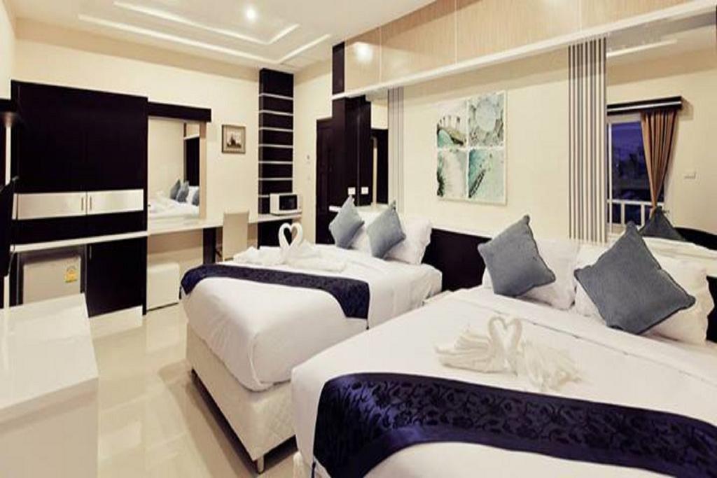 Excella Hotel 3*