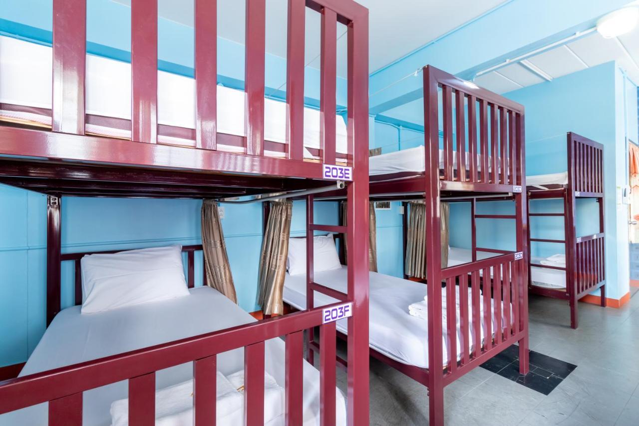 Hatyai Dee Hostel *