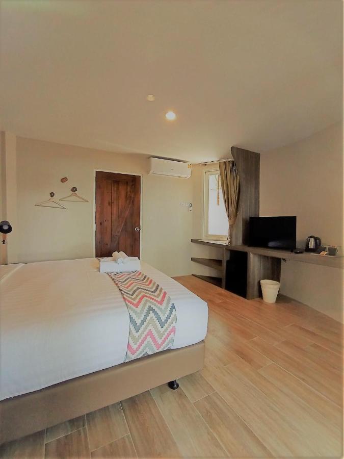 Hotel Saffron On The Sea 2*