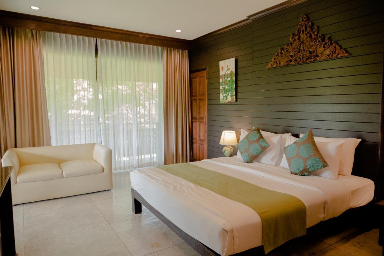 Royal River Kwai And 4*