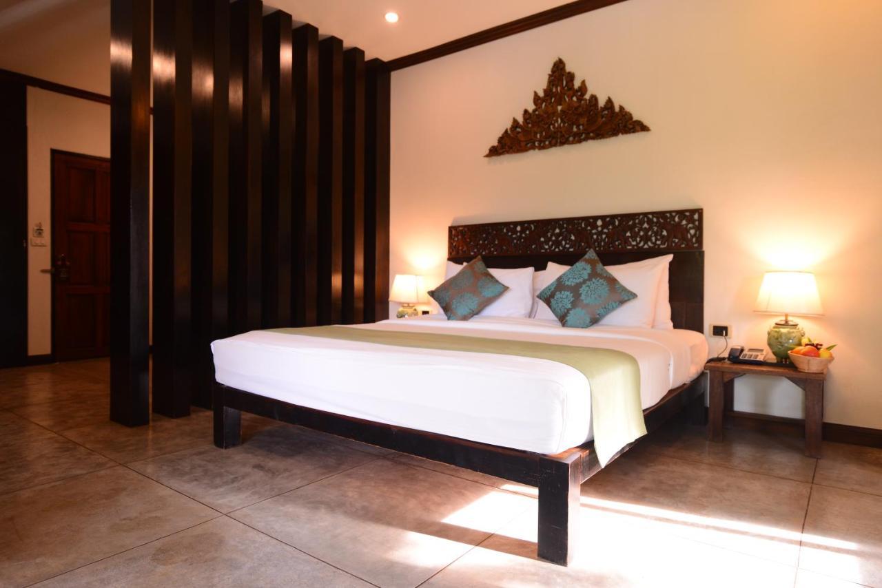 Royal River Kwai And 4*