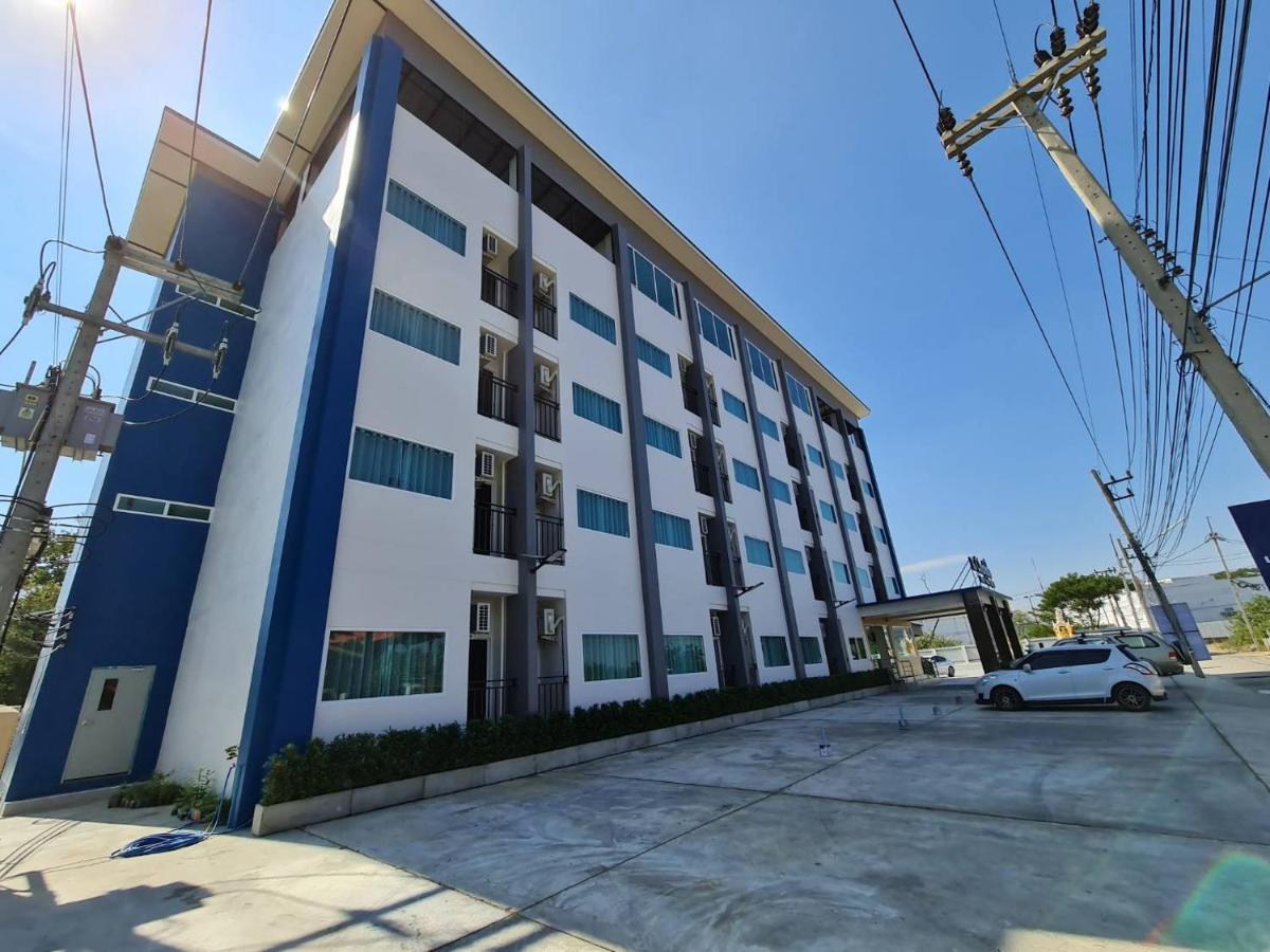 The Charlotte Smart 3* Lopburi