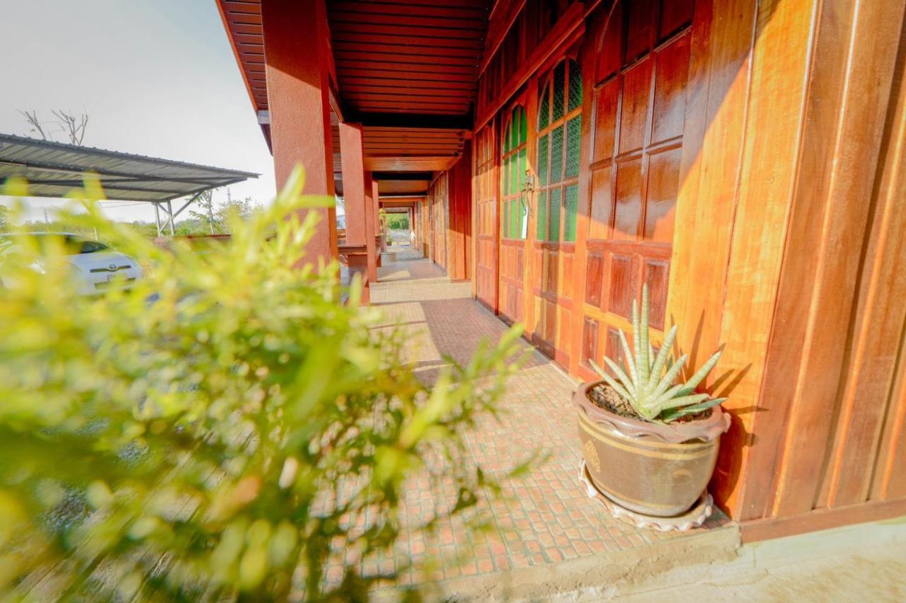 Resort Mrk & Massage Lopburi