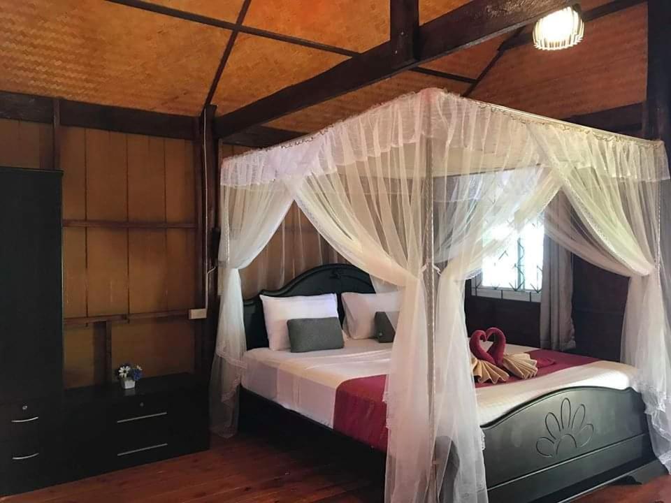Guest house Kohjum Seafront Koh Jum