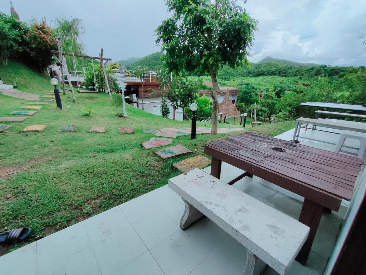 Baan Mai Hom Guest house Suan Phueng