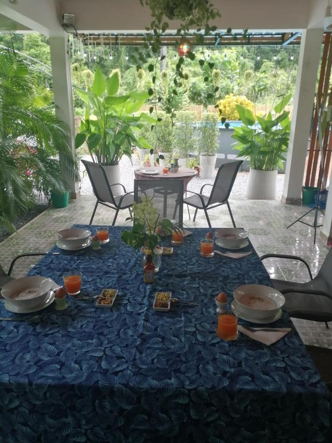 Acomodação com café da manhã  To-co 4*