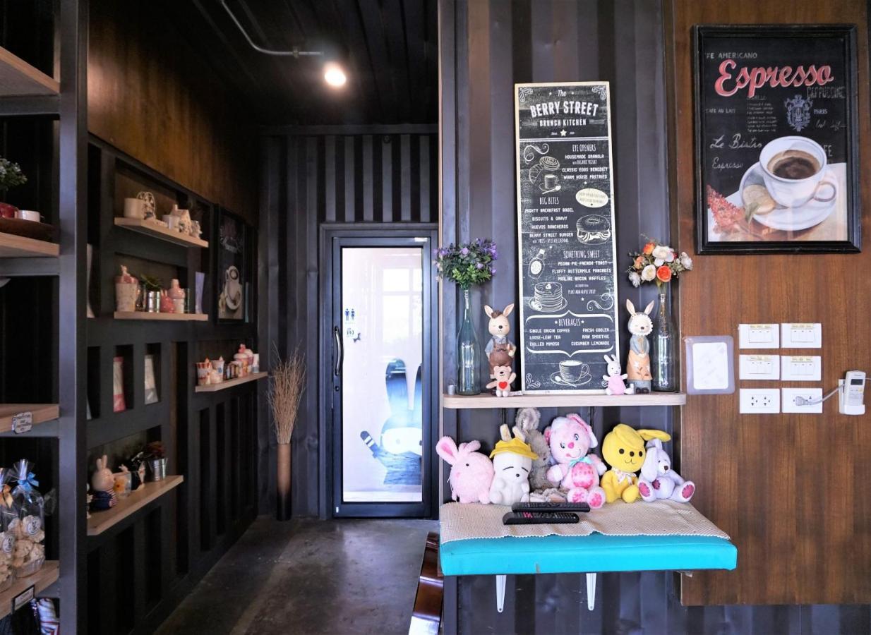 Papa's And Rabbit Cafe Resort Ban Mai (Chiang Mai)