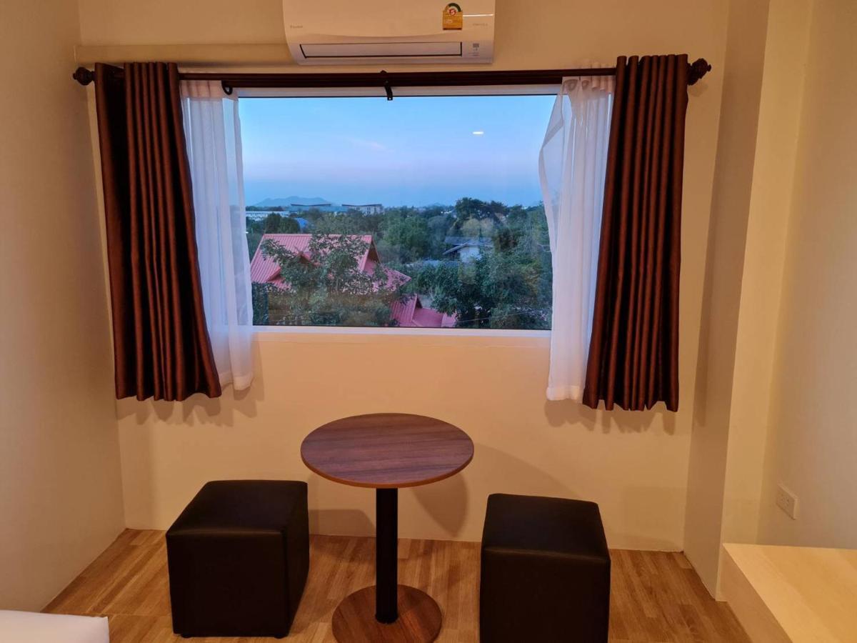 Hotel The Charlotte Smart Lopburi