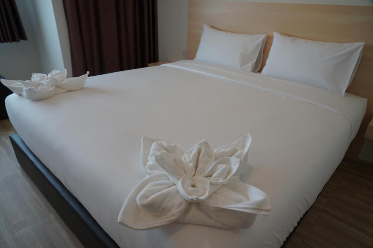 The Charlotte Smart 3*