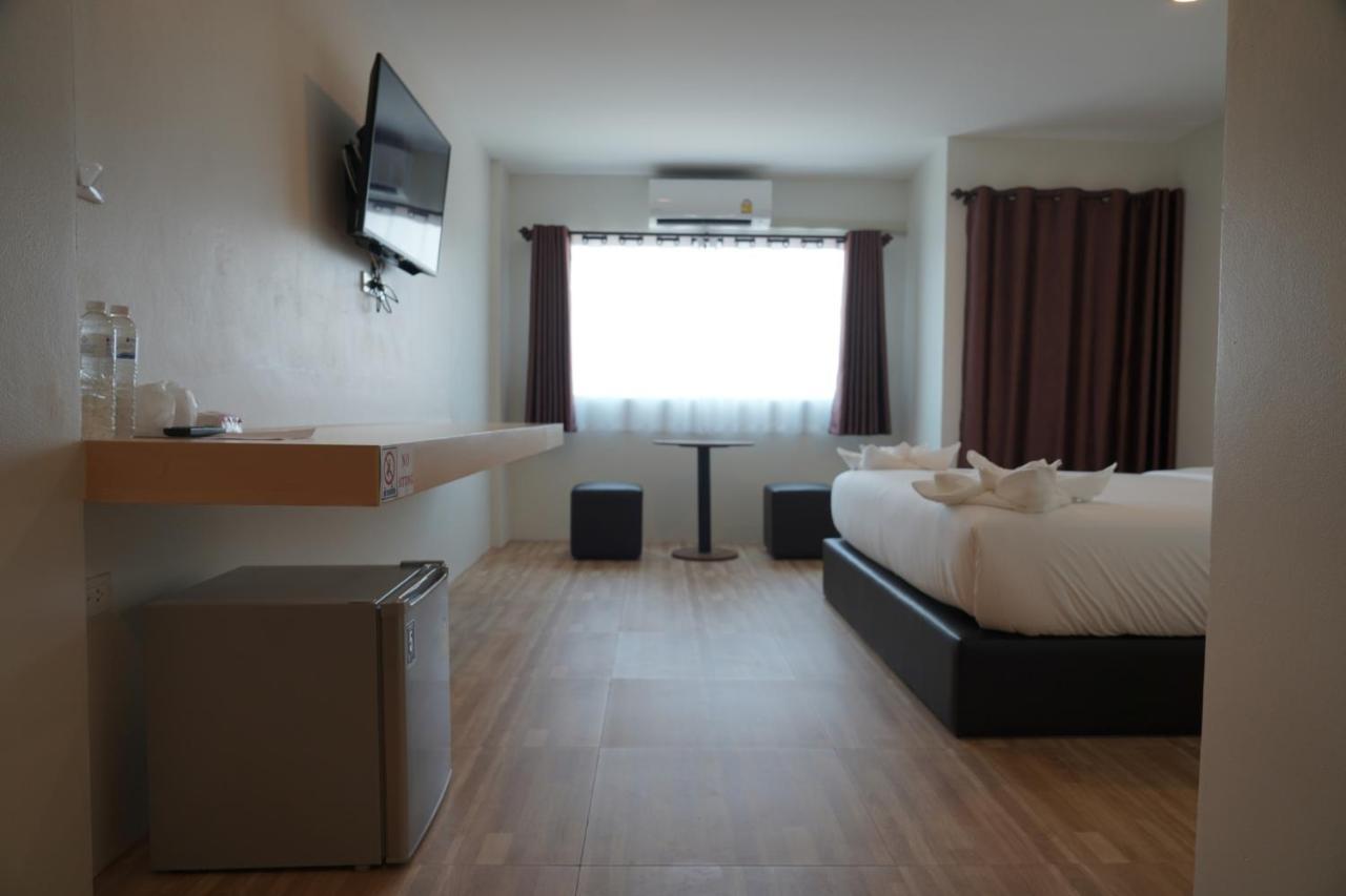 The Charlotte Smart Hotel Lopburi