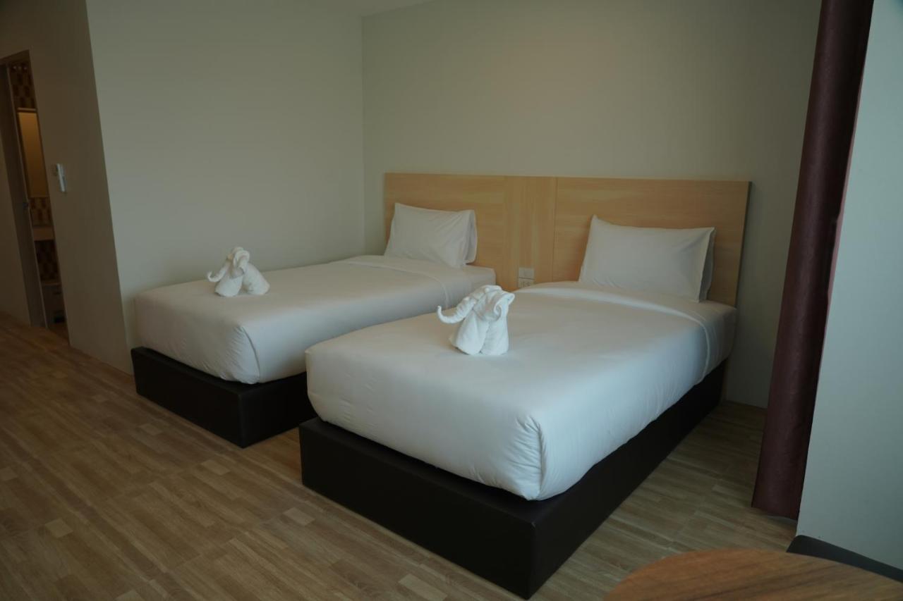 The Charlotte Smart Hotel Lopburi