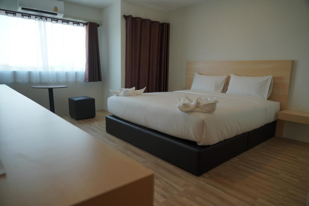 The Charlotte Smart 3*