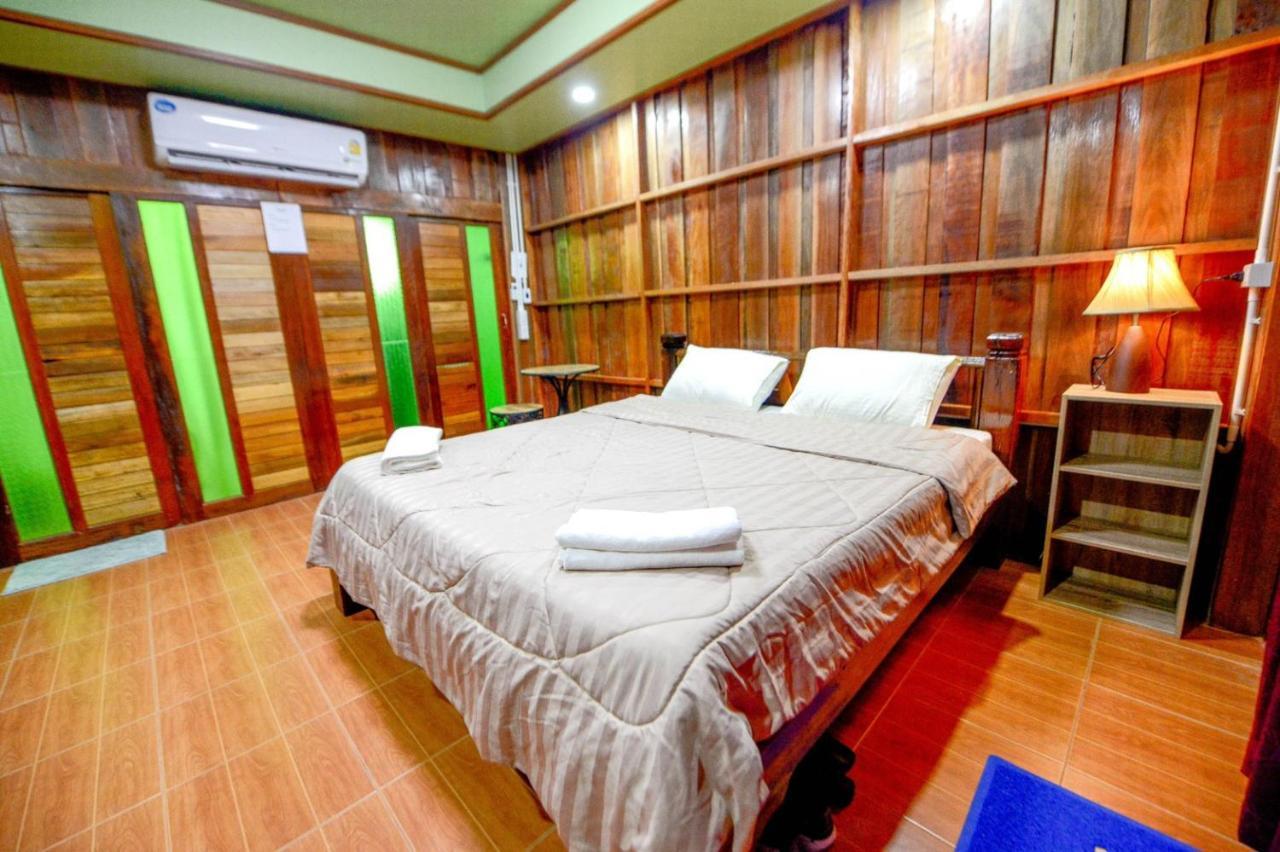 Mrk & Massage Resort Lopburi
