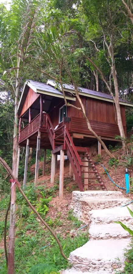 Guest house Kohjum Seafront Koh Jum