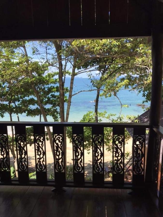 Kohjum Seafront Guest house