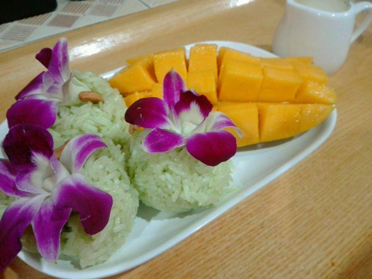 Kohjum Seafront Guest house 2*