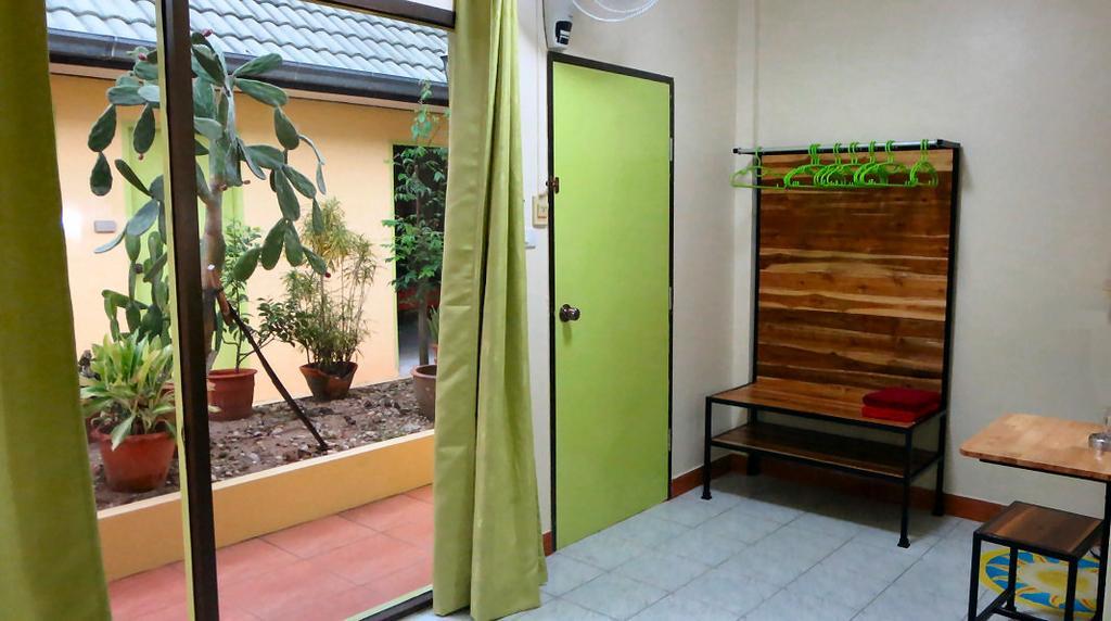 Dao - Dao Cafe Bang Lamung