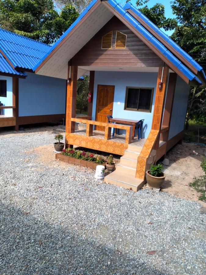 Yahle เยห์เล่วิลล่า Chao Lao Beach