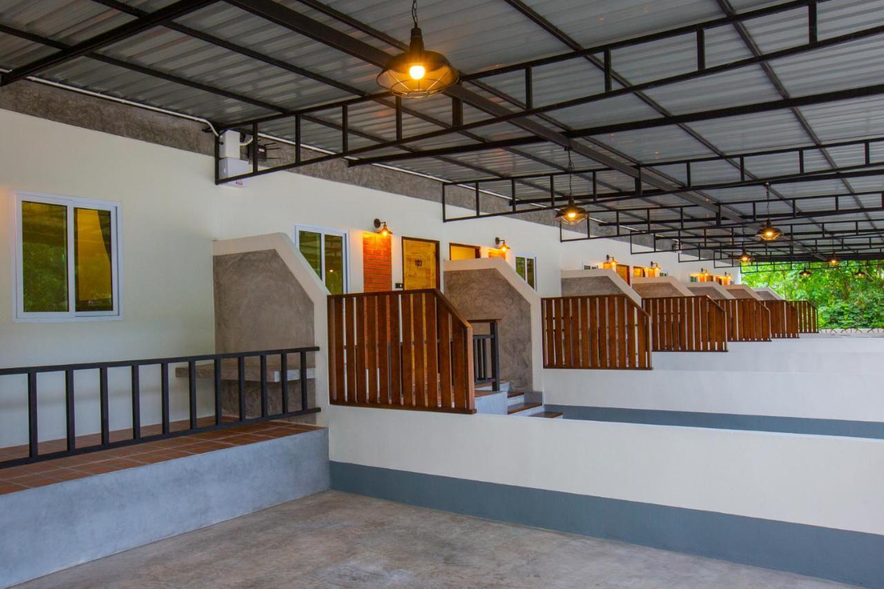 Hotel Phangnga Keeree & Gallery 3*