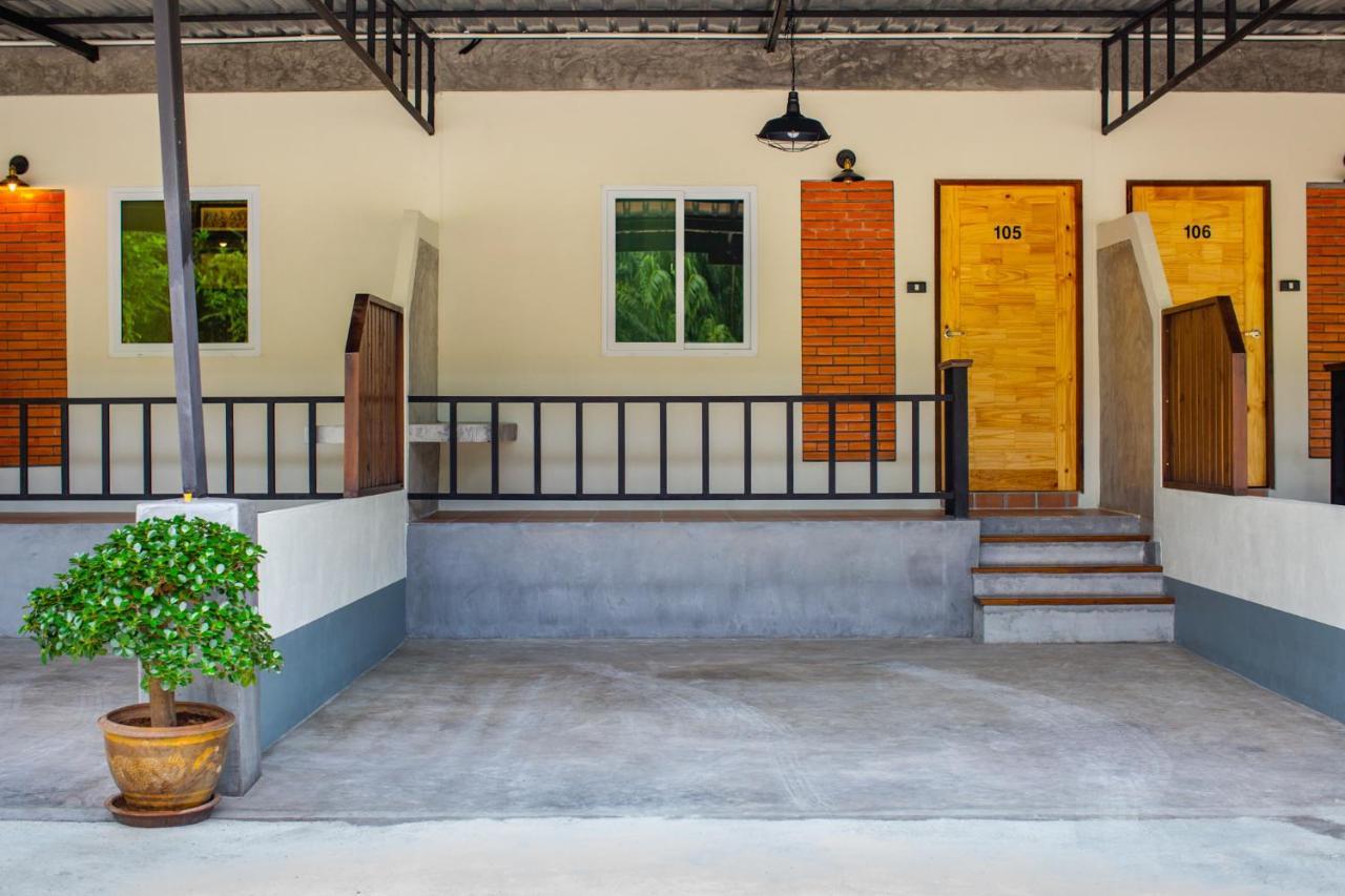 Hotel Phangnga Keeree & Gallery Phang Nga