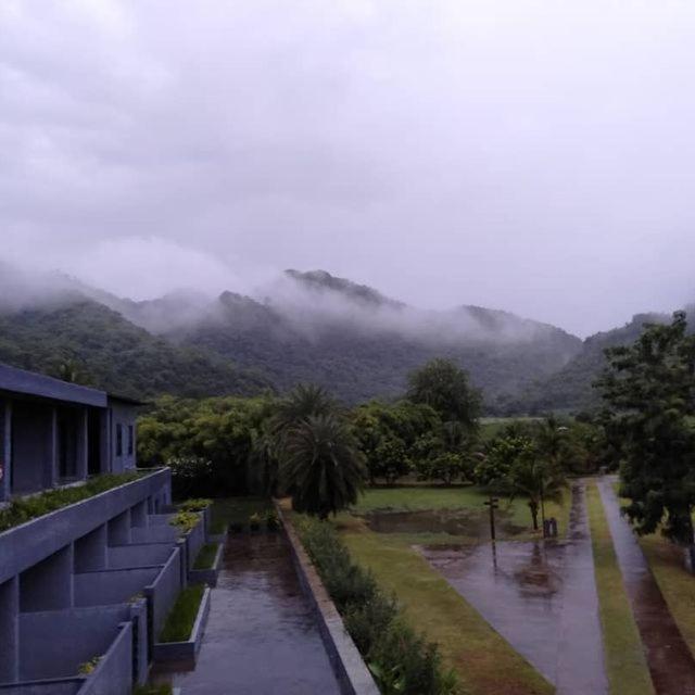 Hotel Avatarn Miracles Hotel, 4*