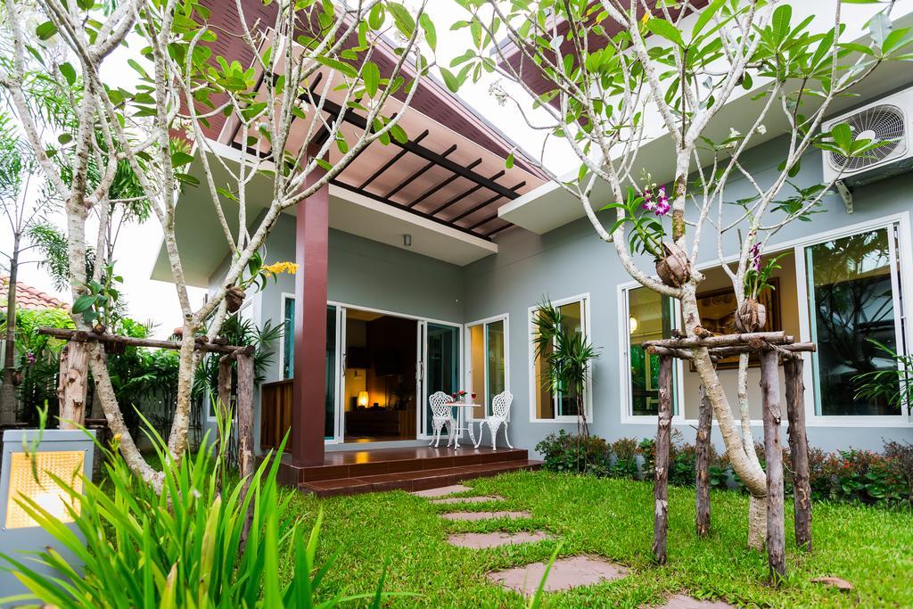 Irawan House Villa *