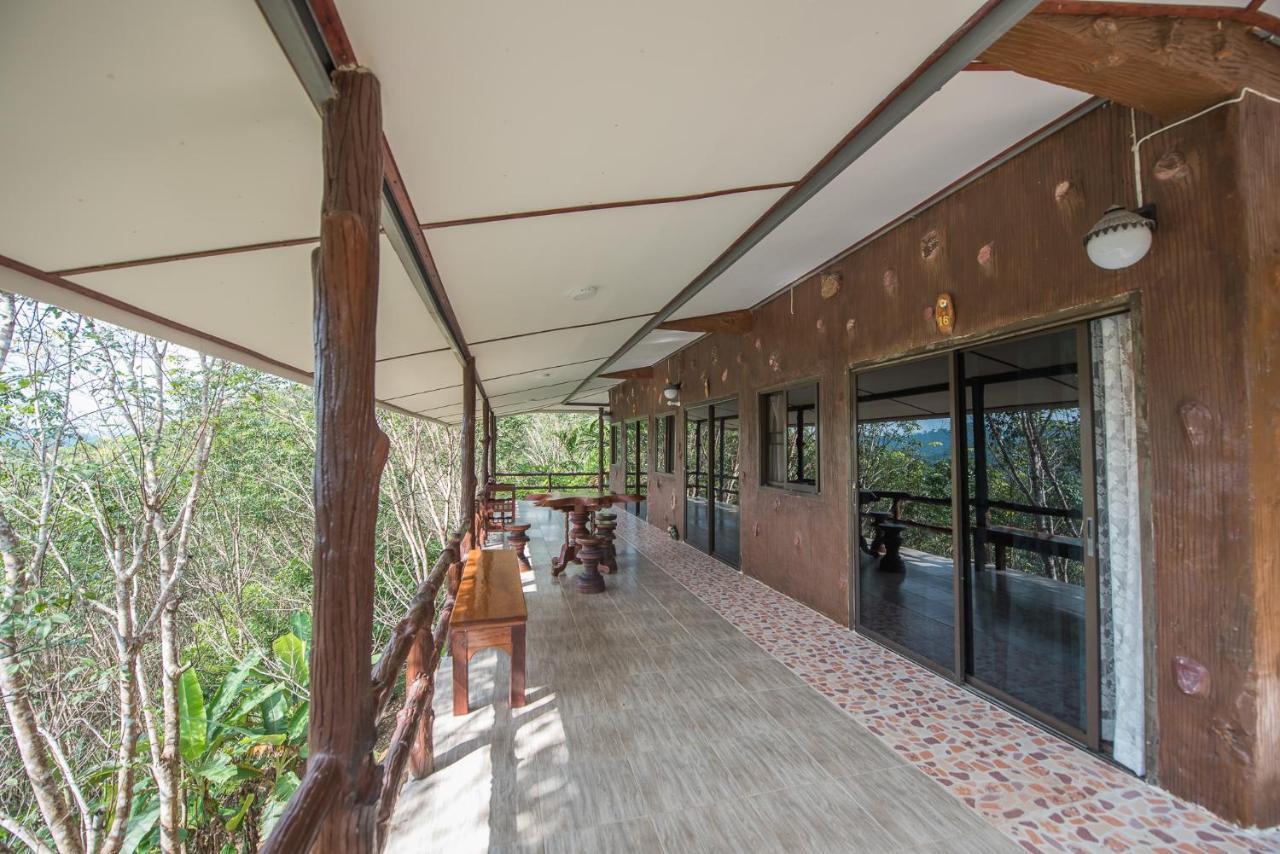 Mountain View House 2* Sangkhla Buri