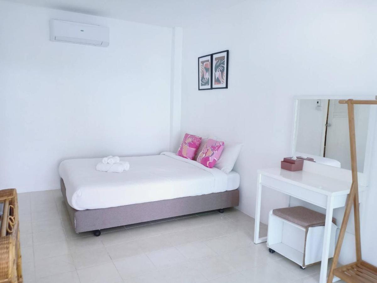 Issara Resort Sichon