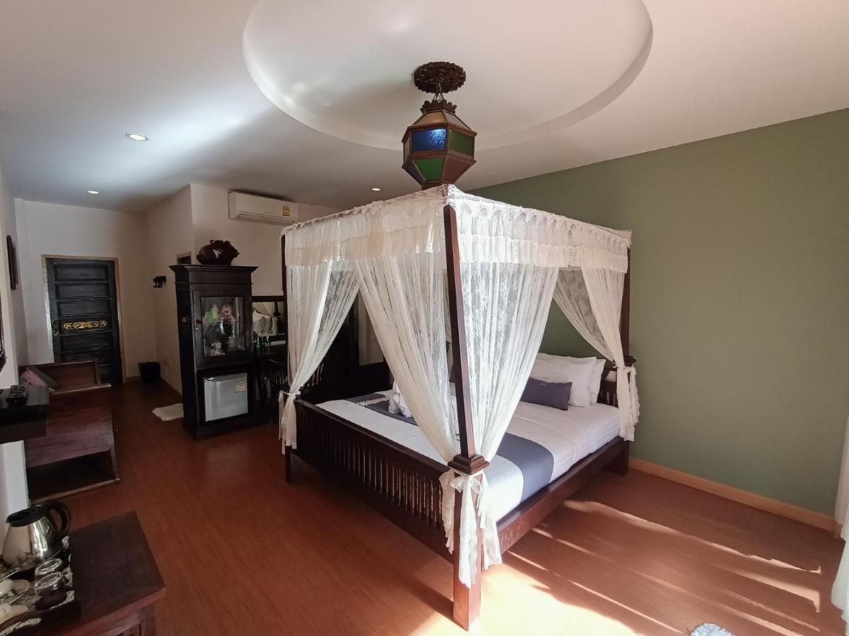 P.paradise Resort