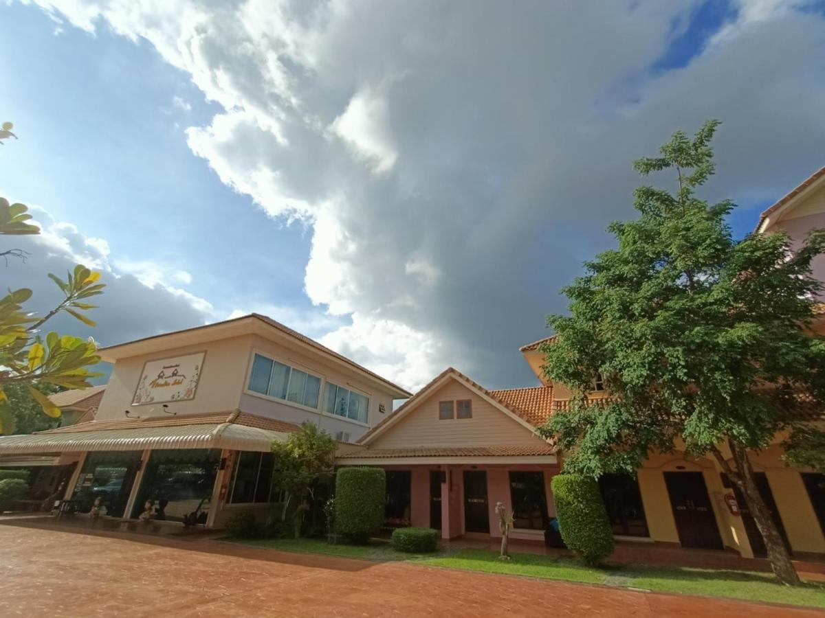P.paradise Resort